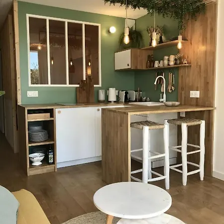 T2 Avec Terrasse 100m Plage, Proche Centre-ville La Rochelle (Charente-Maritime)